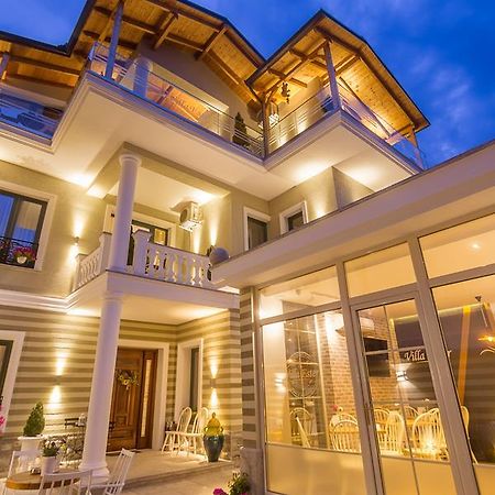 Villa Ester Корча Екстериор снимка