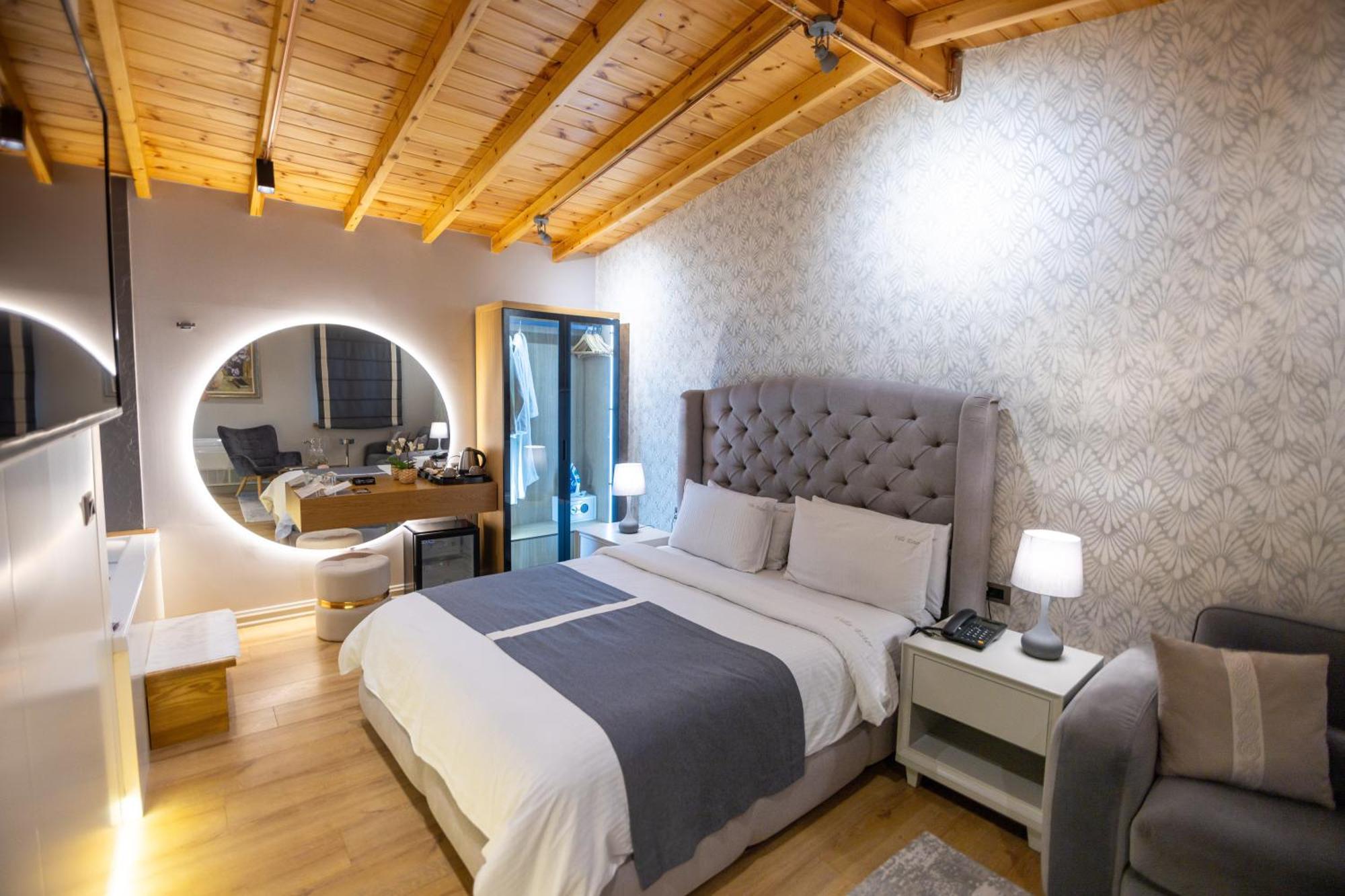Villa Ester Корча Екстериор снимка